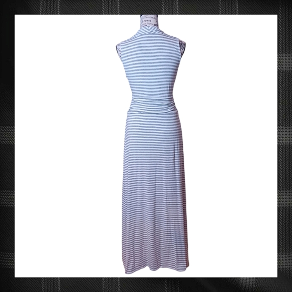 Vince Camuto V-Neck Sleeveless Maxi Dress Size MedP - Picture 6 of 15